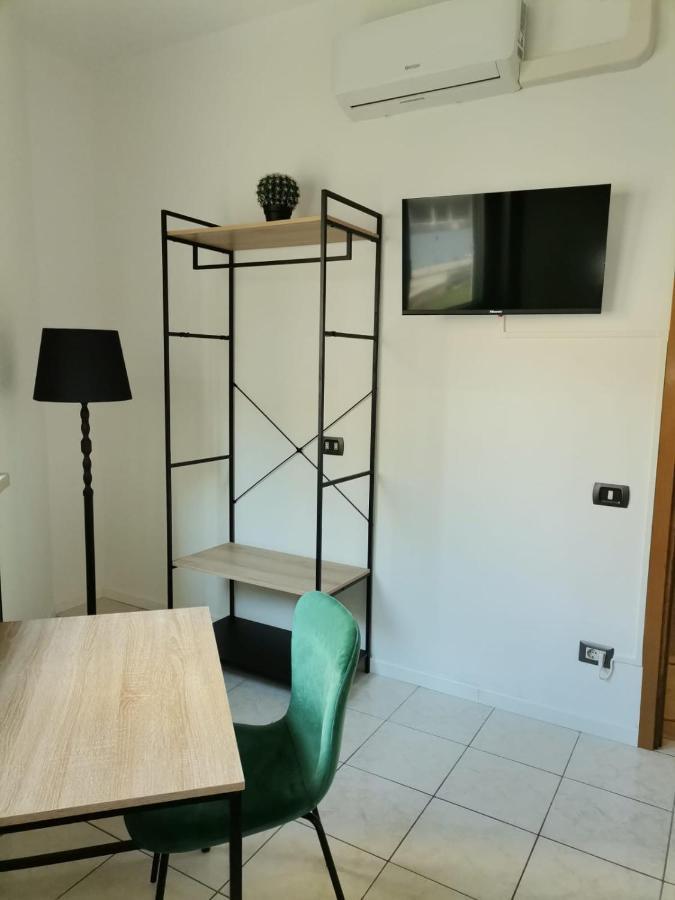 Guesthouse Tree Rooms Industrial Bergamo Exterior photo