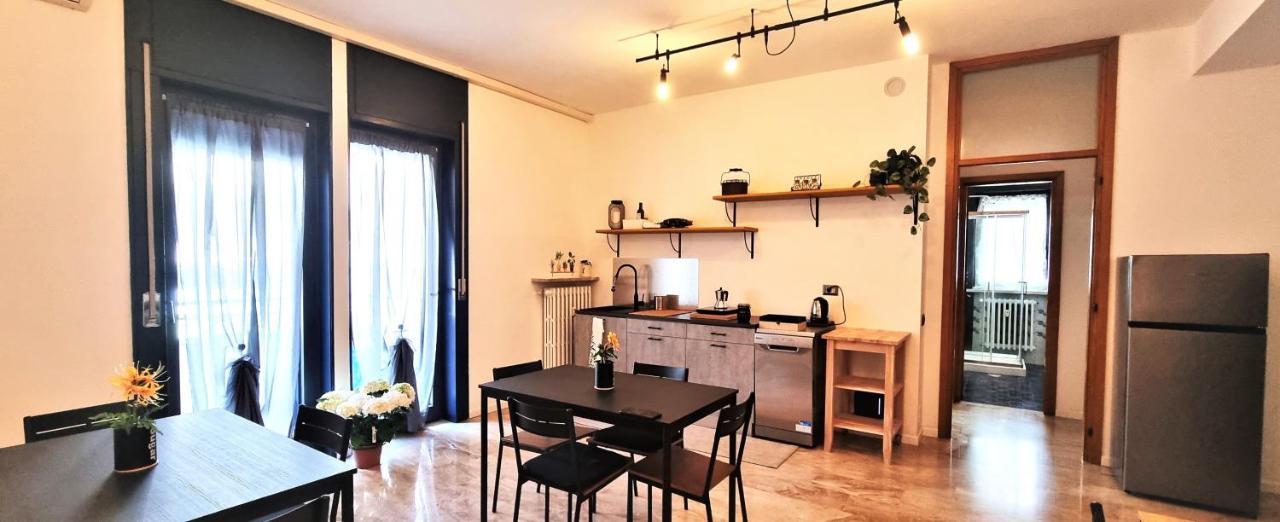Guesthouse Tree Rooms Industrial Bergamo Exterior photo
